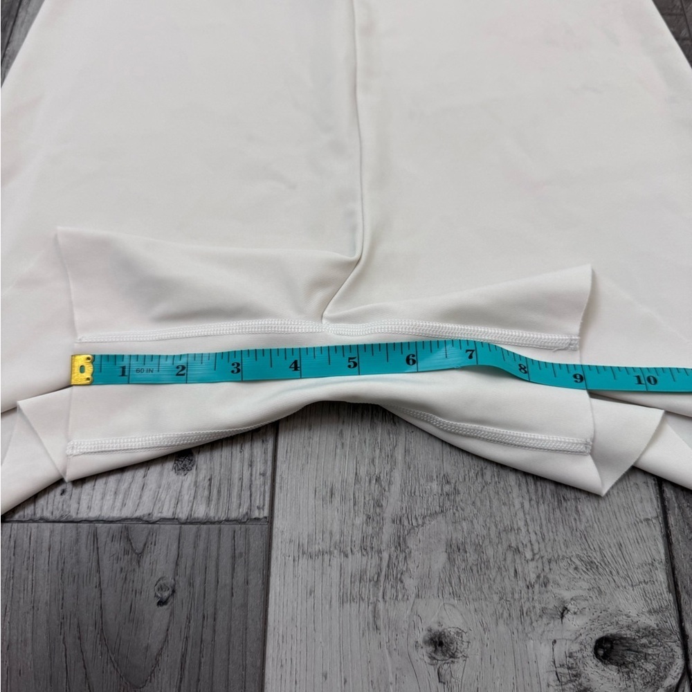 Women’s Greyson Shorts Golf Bike Arctic White Medium - Picture 5 of 7